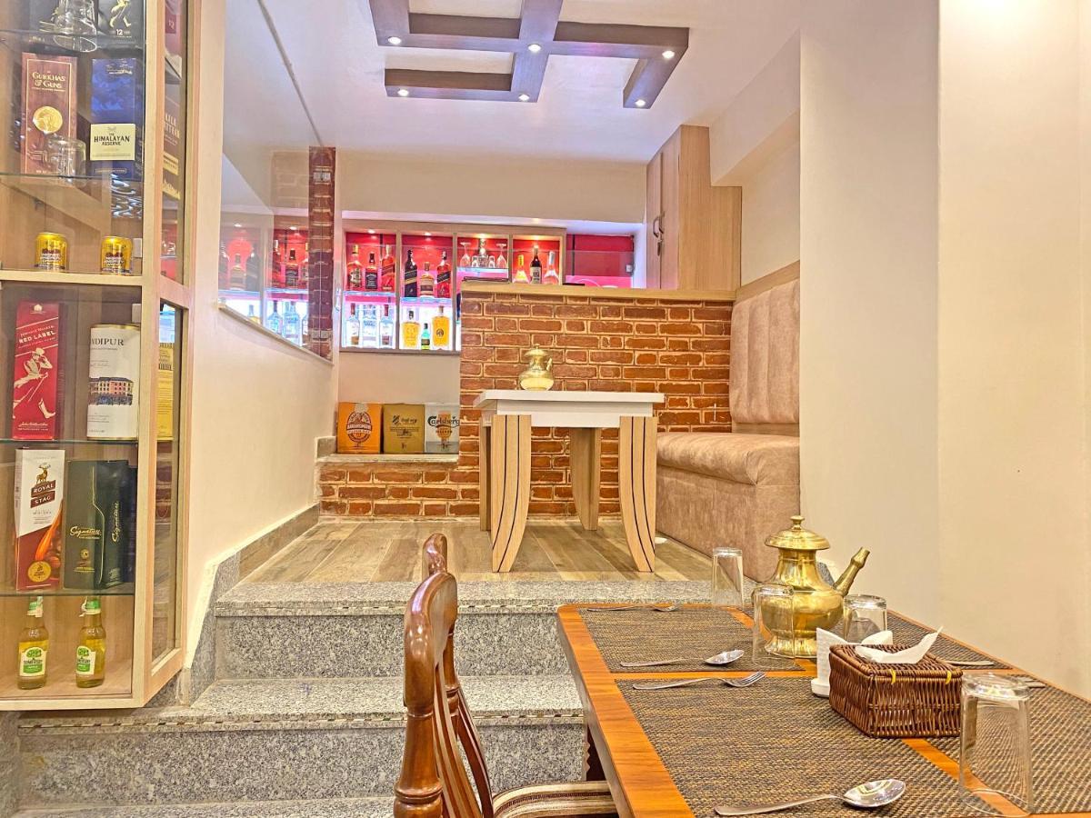 Hotel Airport Gurkha Katmandu Zewnętrze zdjęcie